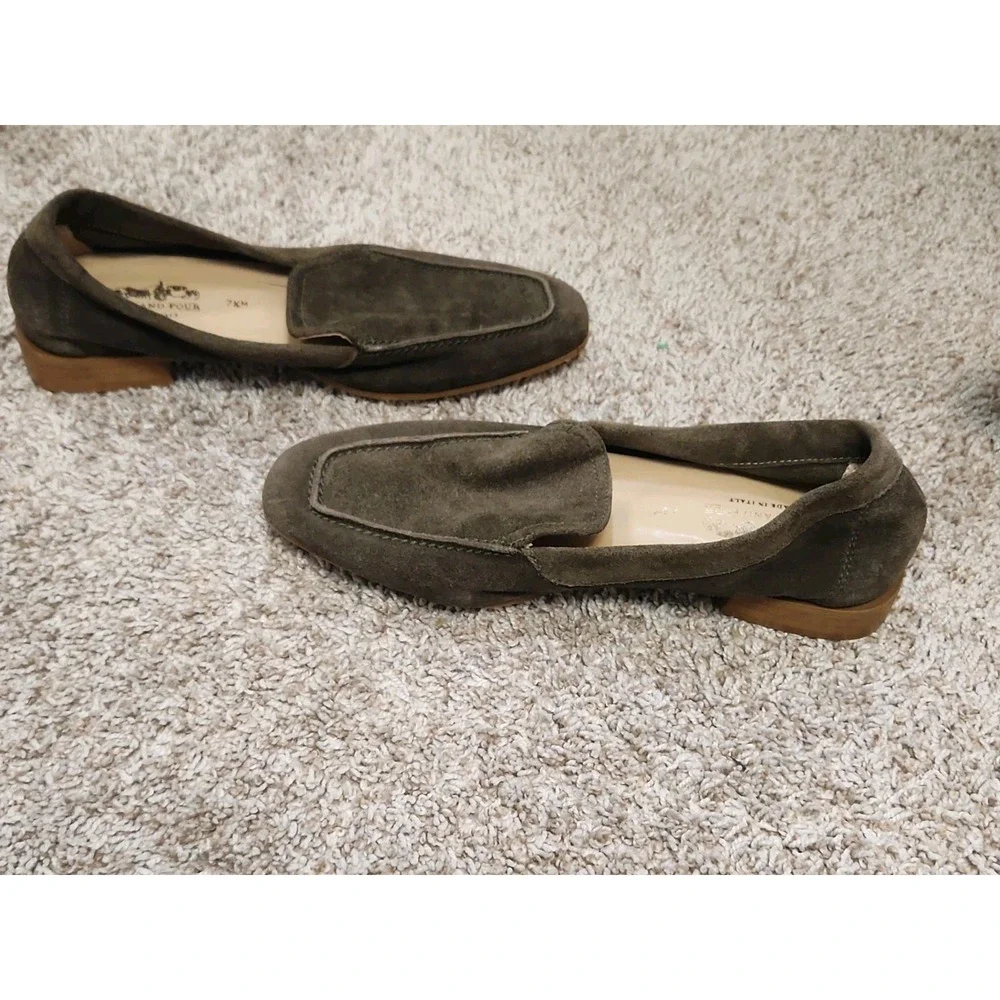 Coach and Four Women's Brown Suede Loafers Size 7 1/2M Made In Italy